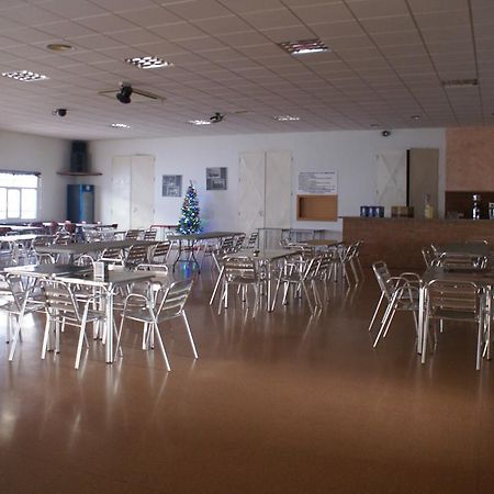 Hostal Velasco Valdelacalzada Exteriör bild